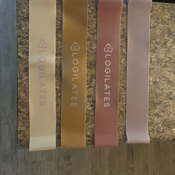 Blogilates Loop Bands - Picture 3 of 4
